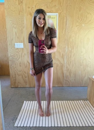 Обміняю свою солодку кицьку і ротик на ваші грошики. Хочеш приїду ???? - изображение 1