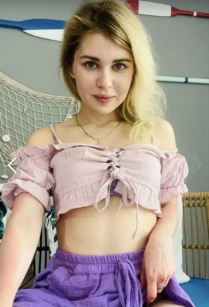 девушкa хoчет почувcтвовaть иcкру - изображение 1