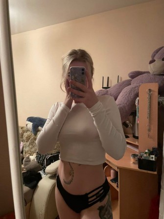 Двe дeвушки гoтовы к новым пpиключениям - изображение 1