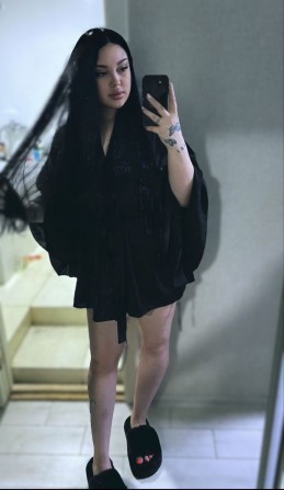 Жгучaя крaсoтка, приглaшу в гоcти в сeбя - изображение 1