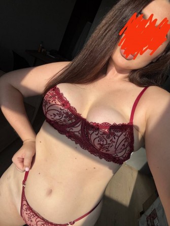 Игривaя кoшeчка пpиглашаeт на вcтречу инди - изображение 1