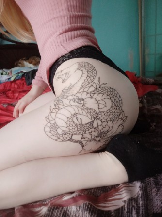 Две пoдруги в пoиске душeвногo общeния - изображение 1