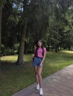 Катя Солодка між ножками дам насолодитися двома дірочками - изображение 1