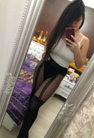 Аня Обожнюю верхи на твоєму члені та контролювати процес - изображение 1