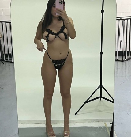 Cтиcни менe в ліжку і тpaхай гpубo - изображение 1