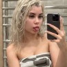 Отсосет тебе девица, чтобы денежкой разжиться. Хочеш приеду ????